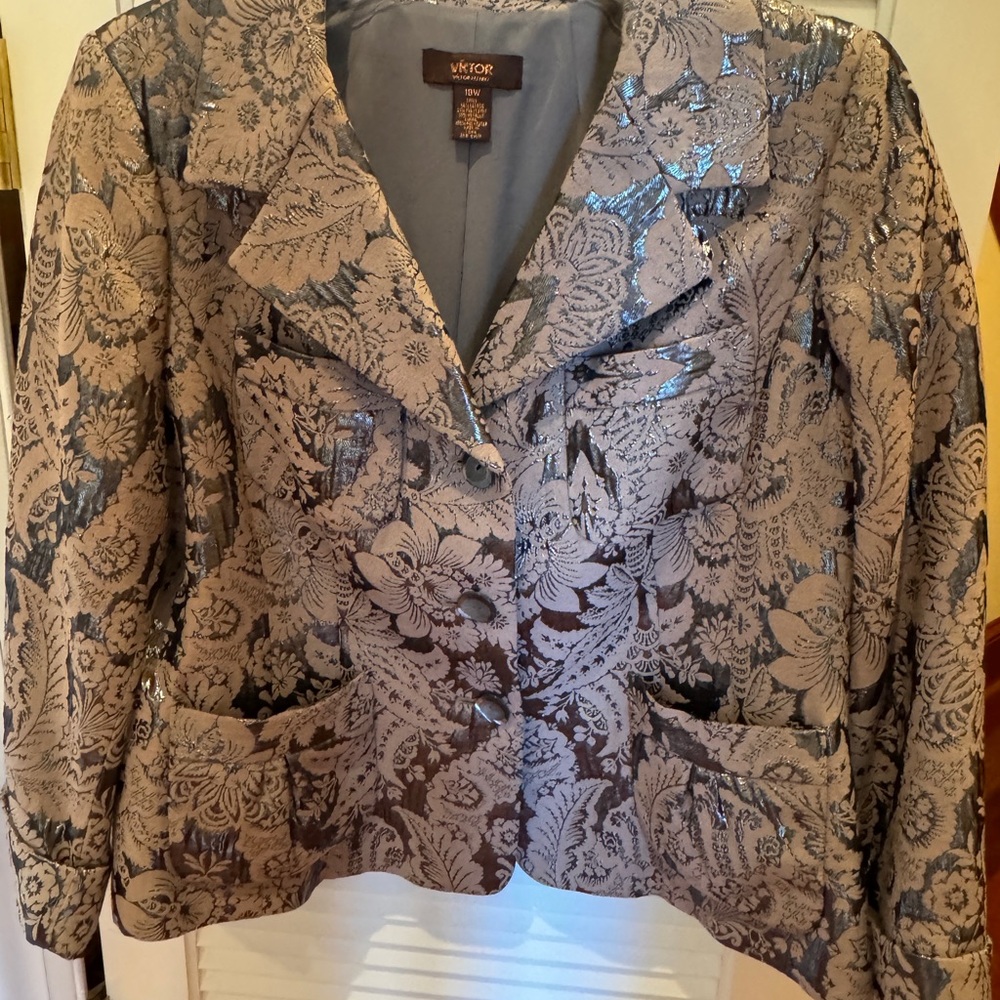 Women's Floral Brocade Jacket